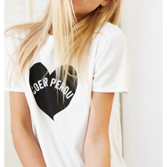 Urban Outfitters "lost heart" tee NWOT - Picture 3 of 4